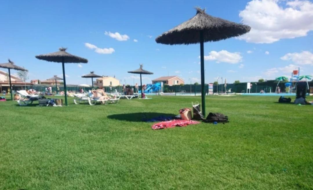 La Casa Del Cipres Villa Aldeamayor de San Martin Dış mekan fotoğraf